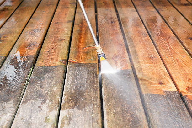 Best Commercial Pressure Washing  in Navarre Beach, FL